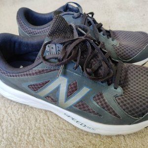 New Balance M490LB4 Men's Size 10.5 Width 4E Black Running Shoes Sneakers